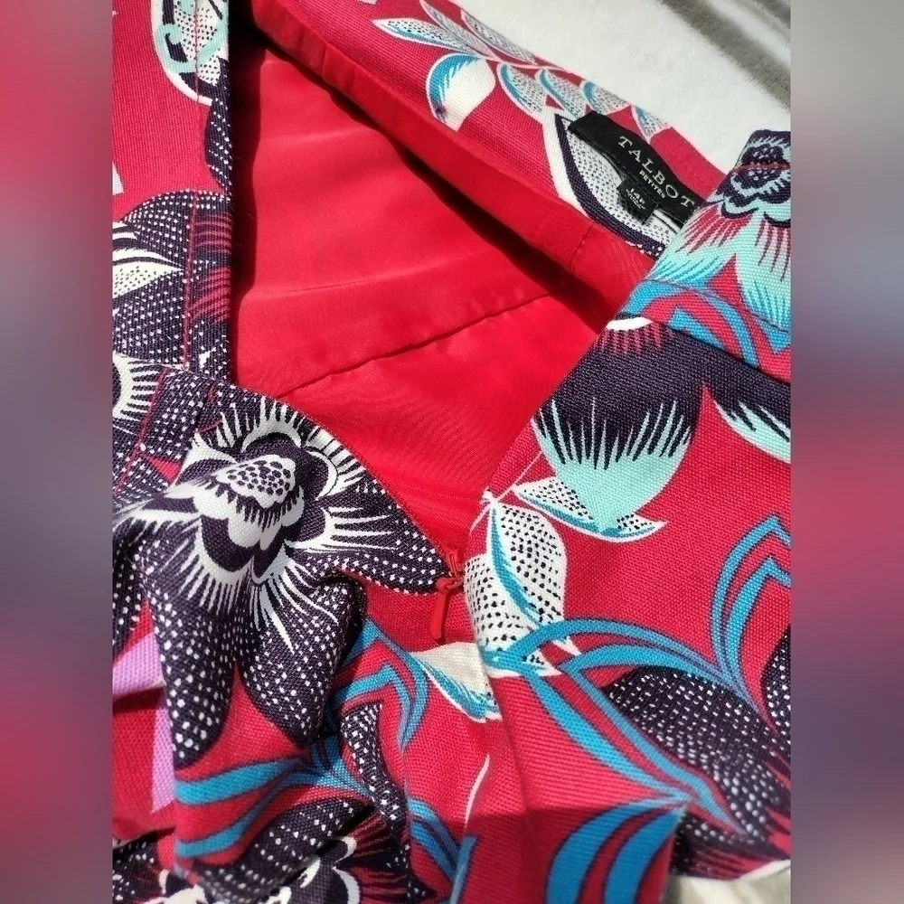 Talbots Women’s A Line Skirt Size 14P Floral Red Zip Up Casual Classic Petite 14